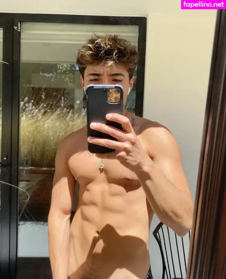 Prettyboyaedan OnlyFans Thumbnail #Ha7w0ovyRP