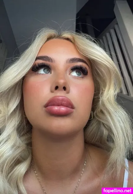 Prettyeyesels OnlyFans Thumbnail #fJNG611yns