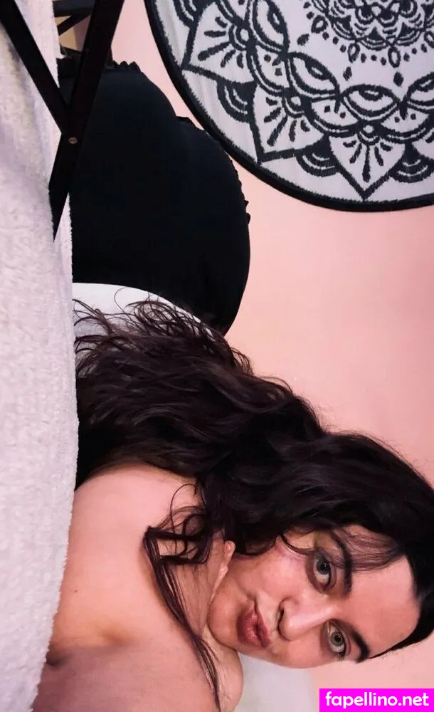 hailz_jane, prettyeyesnthicthighs Nude Leaked OnlyFans Photo #7g5lG8g7bb