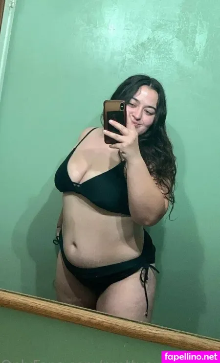 Prettyeyesnthicthighs OnlyFans Thumbnail #Ckt3VyUz5x