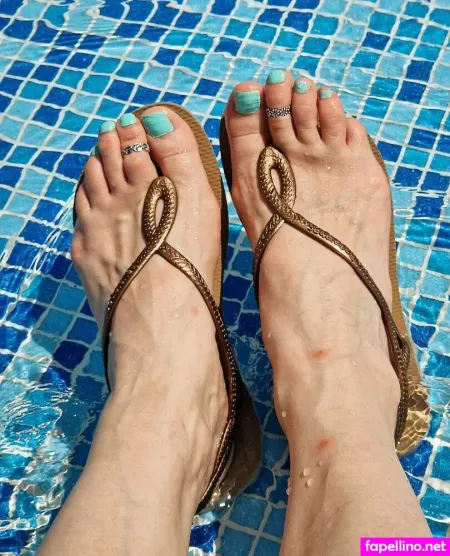 Prettyfeetartvilla OnlyFans Thumbnail #h9W9WzdQuJ