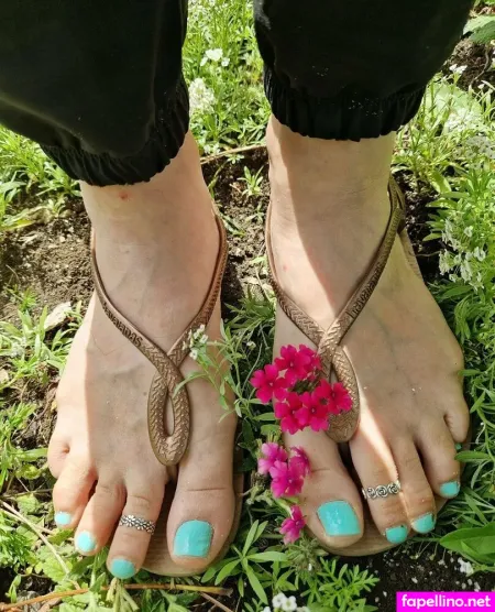 Prettyfeetartvilla OnlyFans Thumbnail #hWV1DRmEhp
