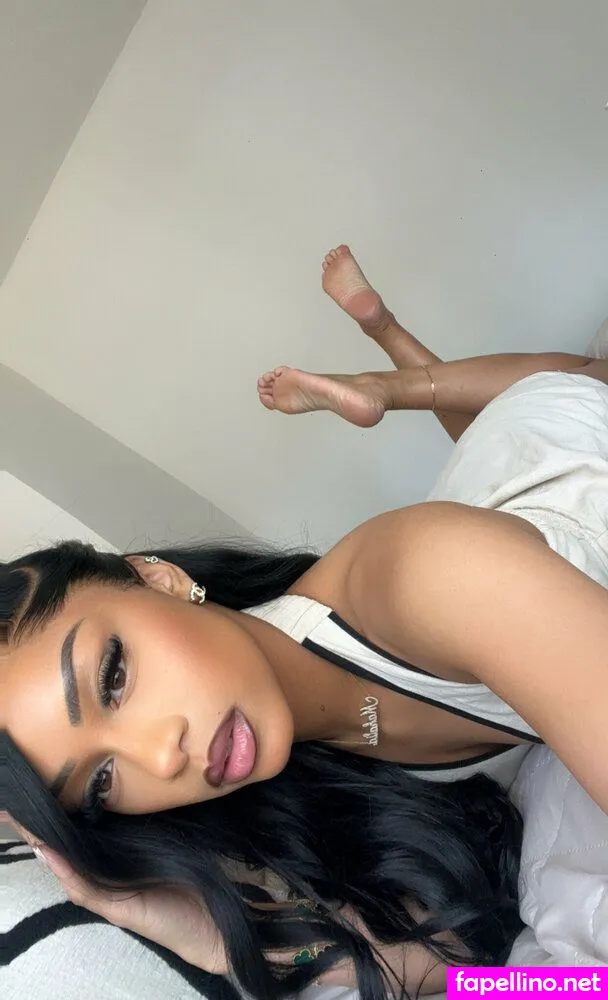 prettyfeetgurlxo, prettysophie551 Nude Leaked OnlyFans Photo #1ljvBgDo2l
