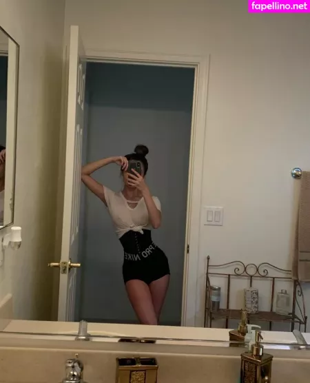 Prettylittlechica OnlyFans Thumbnail #ES6nyhAfPe