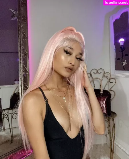 Prettylittlechica OnlyFans Thumbnail #IJ6rwo0ugl