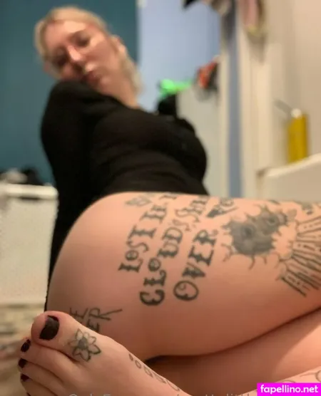 Prettylittlefreak13 OnlyFans Thumbnail #0jWpVylEyM