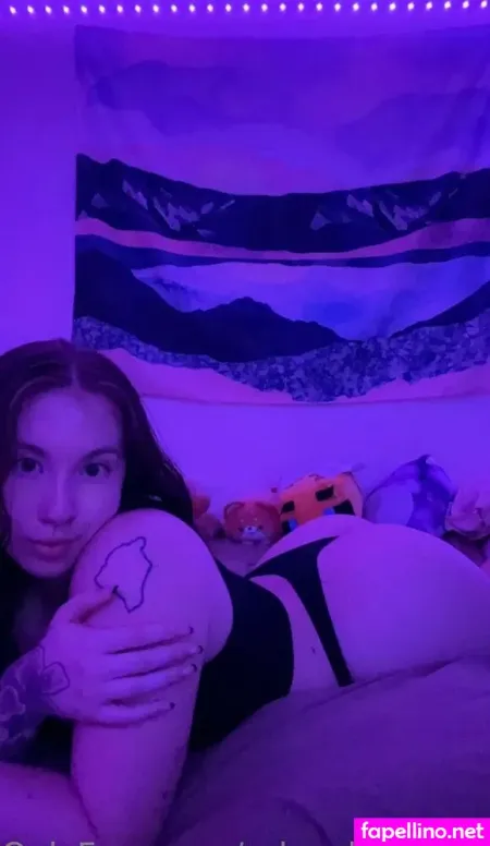 Prettylittlemarciline OnlyFans Thumbnail #wvvmUdCZa1