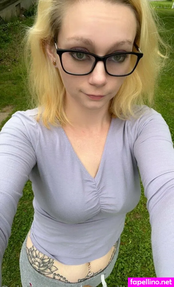 liz_05_dixson, prettylittlesarafinafree Nude Leaked OnlyFans Photo #y3o6pJsIpI