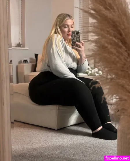 Prettylittlethick OnlyFans Thumbnail #d4Fc0GASZ5