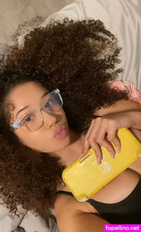 Prettypinklily 1 OnlyFans Thumbnail #yoMa6eHy4g