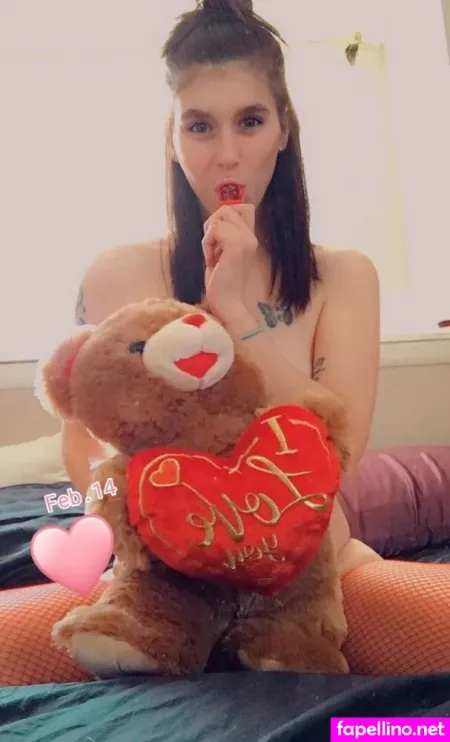 Prettypixie113 OnlyFans Thumbnail #MN2n92qfQL