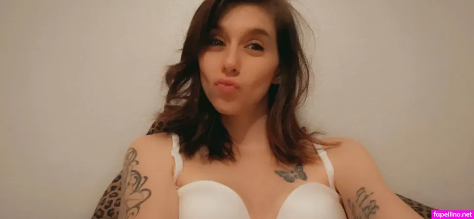 Prettypixie113 OnlyFans Thumbnail #VgDziQD5rw