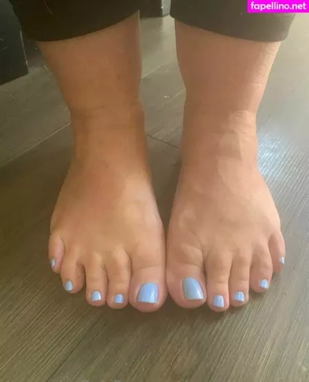 Prettyporterfeet OnlyFans Thumbnail #dI7niG4Jyy