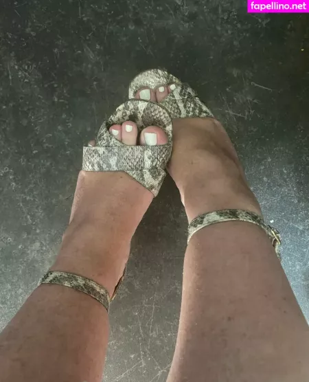 Prettyporterfeet OnlyFans Thumbnail #tLUr2GBIwc