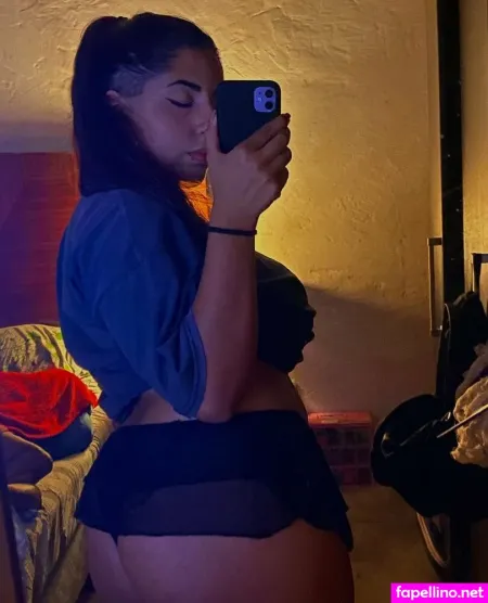 Prettysara OnlyFans Thumbnail #D1ARKU0DgT