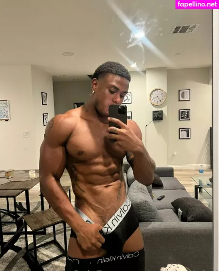 Prettyskinboi photo