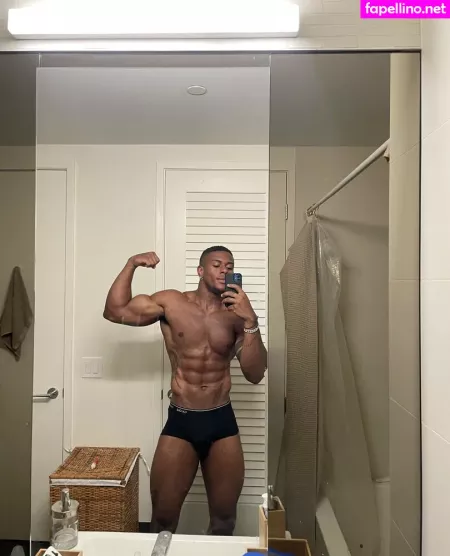 Prettyskinboi OnlyFans Thumbnail #Wh0YfEWXxu