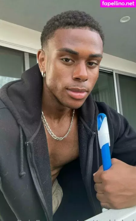 Prettyskinboi OnlyFans Thumbnail #wjtkdSmkFj