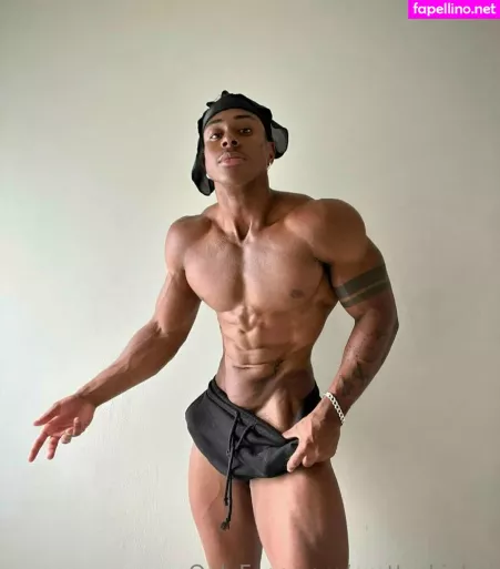Prettyskinboi photo