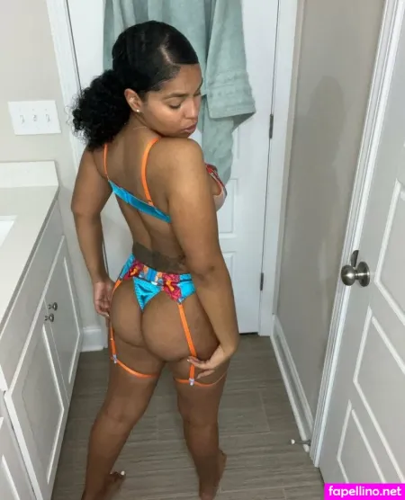 Prettytyanna 1 OnlyFans Thumbnail #nhnG85T3v2