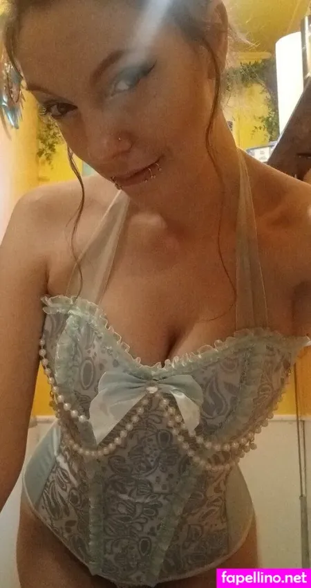 Pricealicefree OnlyFans Thumbnail #umoQdu8L0T
