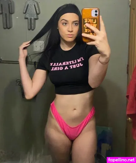 Princesahallo OnlyFans Thumbnail #pEUYSv3QJv