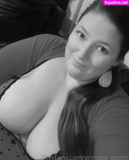 Princess Big Tits OnlyFans Thumbnail #9umvvQnjjo