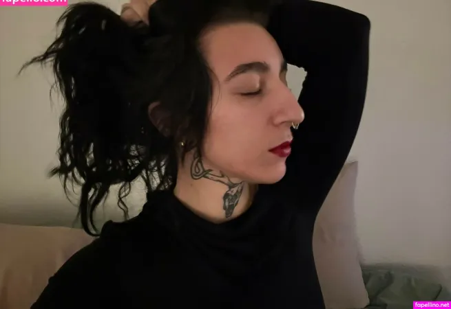 Princess Ella OnlyFans Thumbnail #e1njSmGyGv