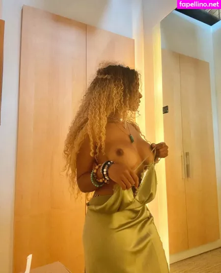 Princess Helayna OnlyFans Thumbnail #23f934emZV