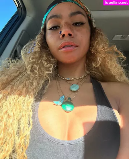 Princess Helayna OnlyFans Thumbnail #MOsTeZB5Jn