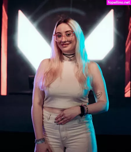 Princess Kenobi OnlyFans Thumbnail #4nNLxkyszk