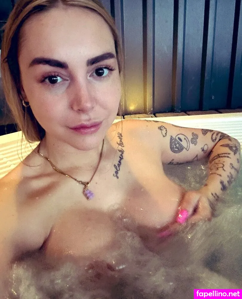elliloretta, principessaloretta96 Nude Leaked OnlyFans Photo #MZzU9c4W4R