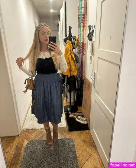 Princess Lola OnlyFans Thumbnail #oSAloEVyfP