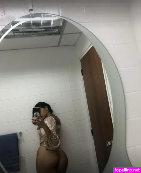 Princess Valentina OnlyFans Thumbnail #e2NPIc5xSn