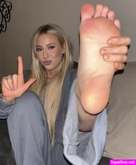 Princessava22 OnlyFans Thumbnail #I7Um1bTc2N