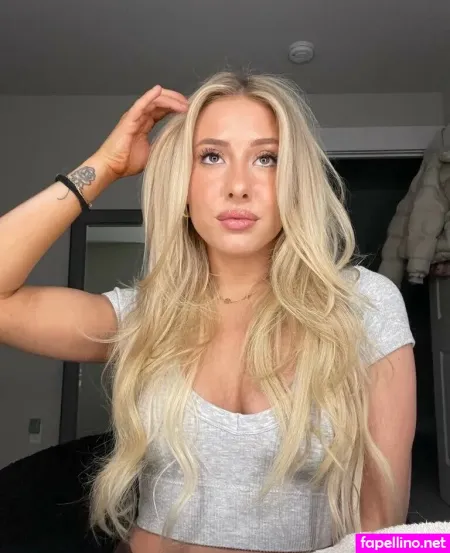 Princessava22 Main Profile Photo