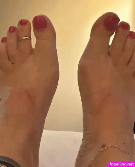Princessdisneyfeet OnlyFans Thumbnail #5v2ymoLuYO