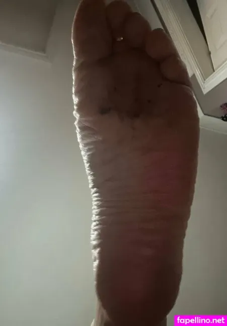 Princessdisneyfeet OnlyFans Thumbnail #dsHq52VQJH