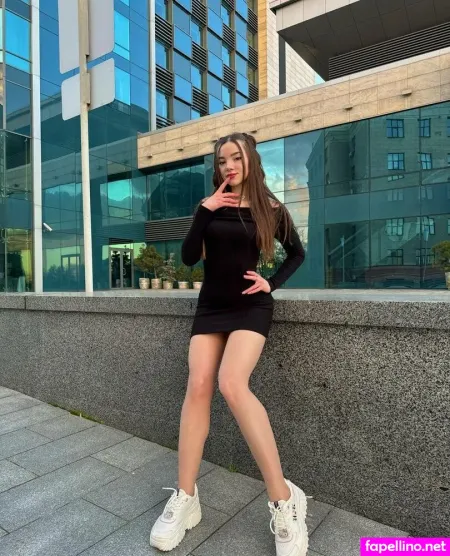 Princesse Katrin OnlyFans Thumbnail #DujqKJhpCV