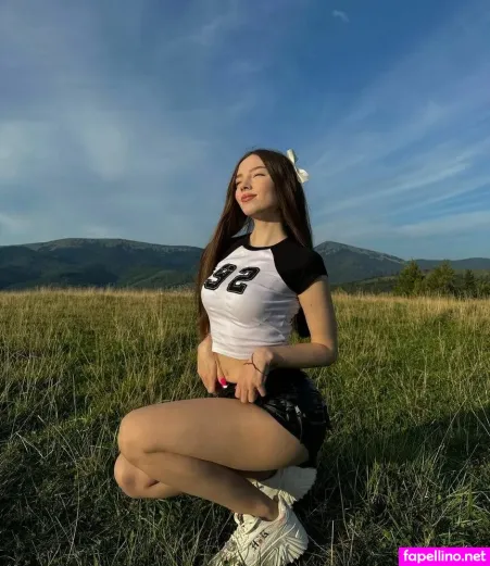 Princesse Katrin OnlyFans Thumbnail #qKXbvS3UXk