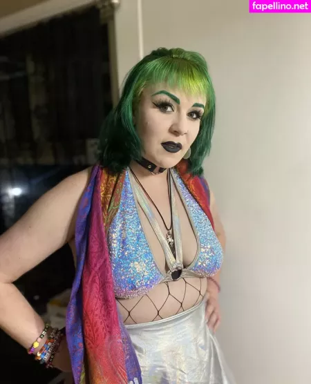 Princessemeraldd2 OnlyFans Thumbnail #nKGqQHuHc0