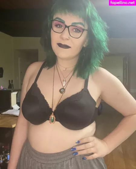 Princessemeraldd2 OnlyFans Thumbnail #rNkw3SDsrH