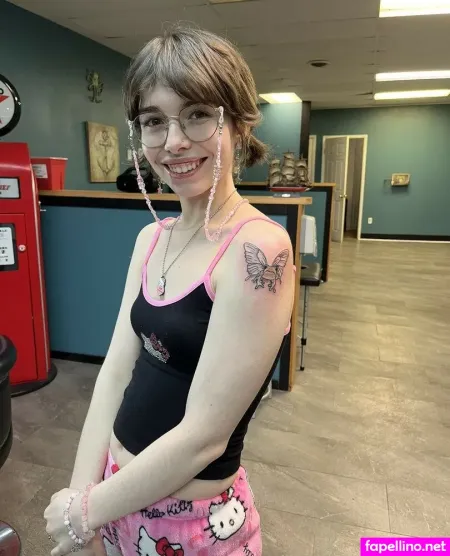 Princessemmagrace 2 OnlyFans Thumbnail #r4IKd5kFlq