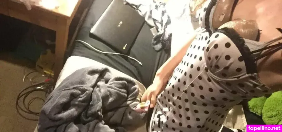 Princessemmy OnlyFans Thumbnail #tB8hIe2B0b