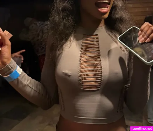 Princessjuliana OnlyFans Thumbnail #GnGHxEpUUk