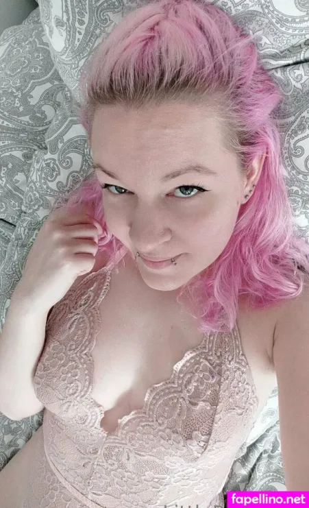 Princessliliumfree OnlyFans Thumbnail #YOSbTQxM1r