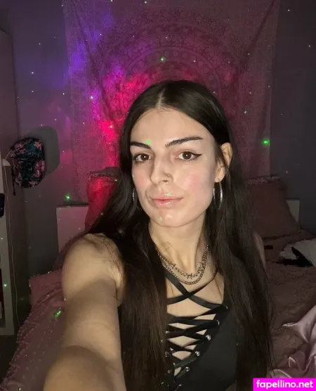 Princesslys99 OnlyFans Thumbnail #LPQ8MdrVWD