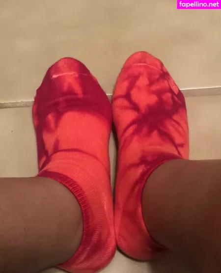 Princessofhandsandfeet OnlyFans Thumbnail #m5rs93h1bw