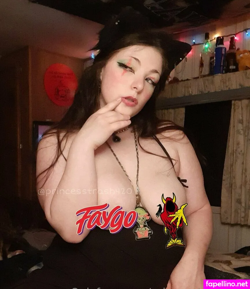princesstrashfree Nude Leaked OnlyFans Photo #4PGs6wffX5