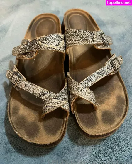 Princessttoes OnlyFans Thumbnail #HtICONNDeU